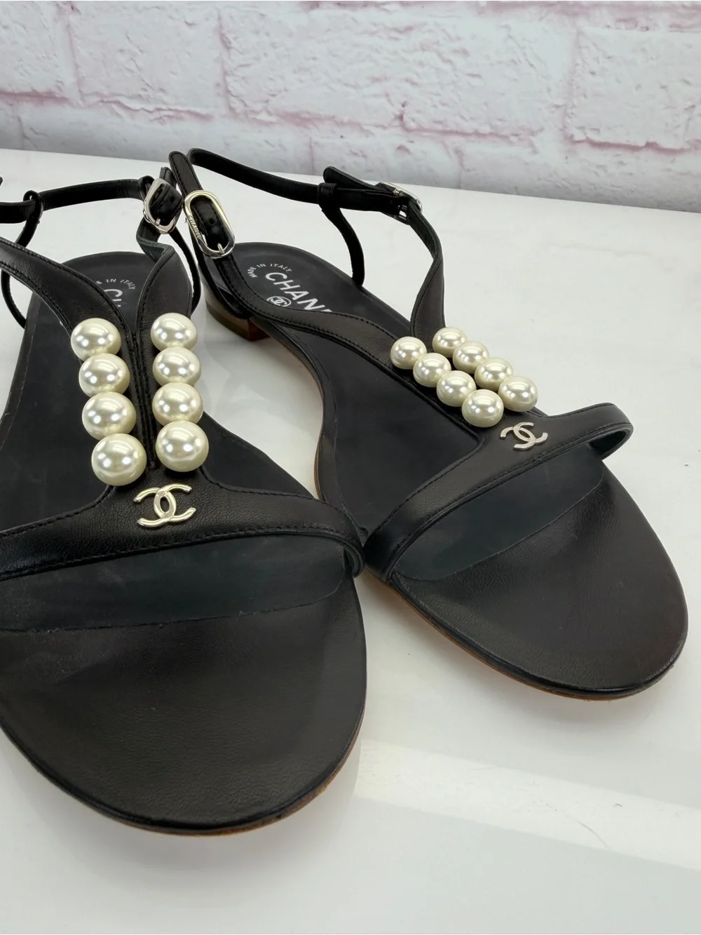 CHANEL Black Leather Pearl-Embellished T-Strap Sandals 38.5